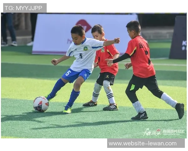 提升青少年足球技能的最佳选择u10足球训练营全方位解析与推荐